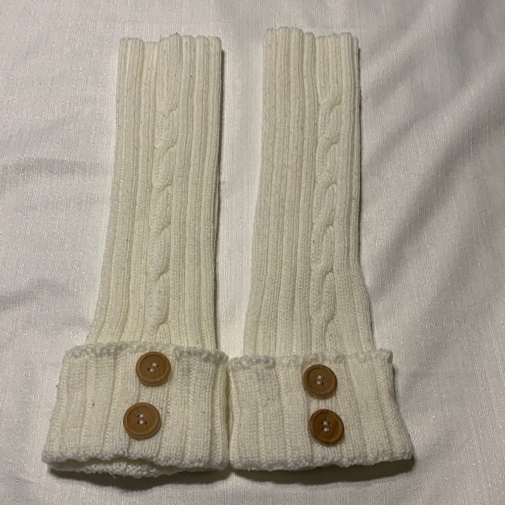 Leg warmers, cream color with large button detail